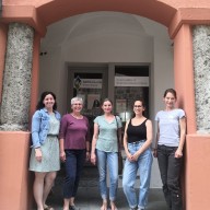 Starten im September den Betrieb der Wochenbettambulanz in Trostberg: (v.l.) Elisabeth Friedrich, Lisa Rehmann-Zauner, Petra Rausch, Laura Hanft und Carola Schaible-Rutkowski